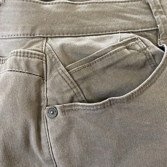 Wit & Wisdom taupe stretch Jeans - Picture 6 of 6